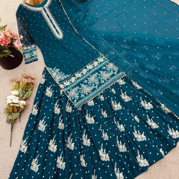 GEORGETTE WITH HEAVY EMBROIDERY SALWA SUIT - Picture 8 of 8